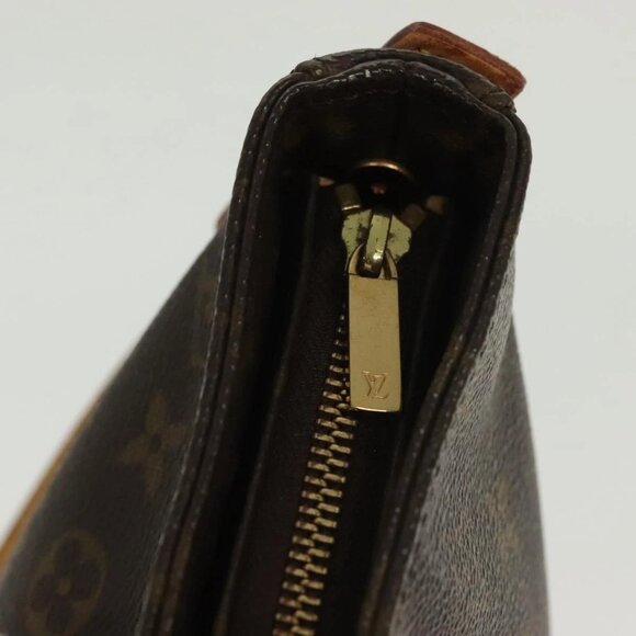 LOUIS VUITTON Monogram Looping GM Shoulder Bag - Picture 8 of 16